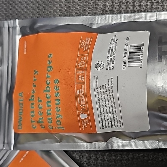 ๐๐ต Cranberry Cheer NEW by DAVIDsTEA 100g Fruit Rooibos Blend 3.52oz Vegan - Picture 3 of 3